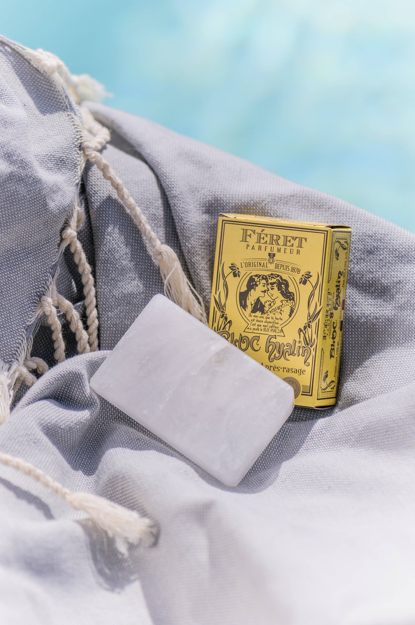 Bloc Hyalin (100 G) with Metal Box Set